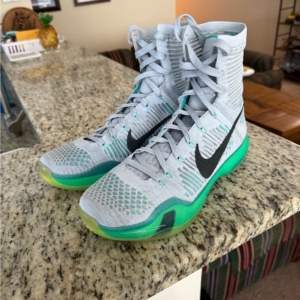 Kobe 10 Elite 'Elevate'
